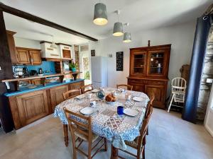 Maisons de vacances Charming seaside family home - sleeps 8 : photos des chambres