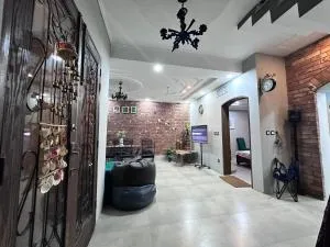 Modern 3-BDR Family Home - Atāri