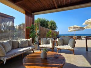 Seastar seafront villa