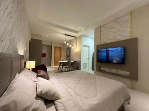 Central Kuching with Pool &Scenic Views In Kuching