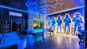 Upstay - ChampionsGate Home w Hot Tub-Pool-Cinema