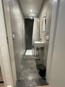 Valley View Cottage 4 Authentic 6 guest cottage near Valkenburg