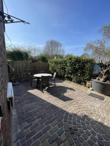 17 4p Historical Cottage near Valkenburg