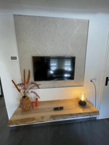 17 4p Historical Cottage near Valkenburg