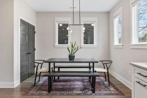 Luxe Home with Gated Parking Private Balcony and 4 miles to Downtown