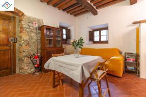 Casa Dei Briganti by TuscanyWeGo