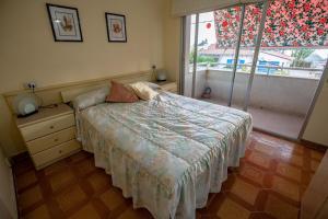 Creixell Apartment with 3 Rooms