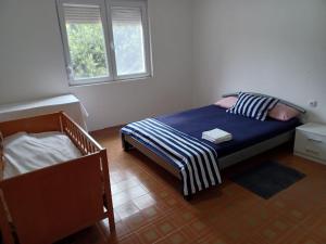 Pink Holiday House Sutomore