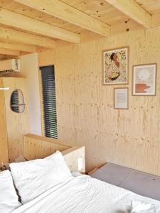 New! Tiny House Lantliv Oostkapelle, met weidezicht