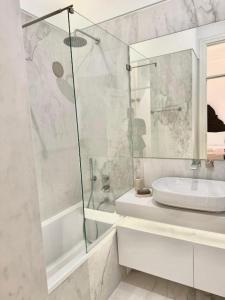 Quarto Com Banheiro no Coração de Lisboa