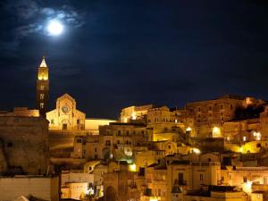 Via Civita 28, 75100, Matera, Basilicata, Italy.