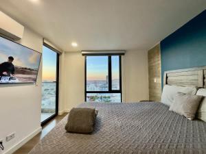 Downtown TJ Ave Revolucion 1BR Suite 10th floor