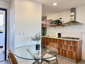 Downtown TJ Ave Revolucion 1BR Suite 10th floor