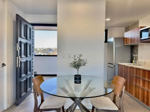 Downtown TJ Ave Revolucion 1BR Suite 10th floor