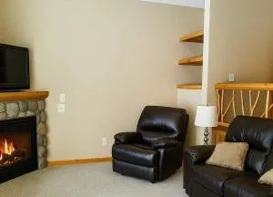 Minocqua Lake Condo B10 - Hazelhurst