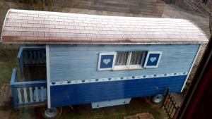 Charming Caravan Near Hamois with Garden