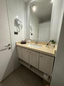 Céntrico,acogedor, con gran vista y estacionamiento