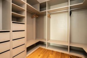 Elegant Waterfront Condo in Fuseta