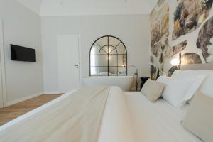 xenia apartments & suite