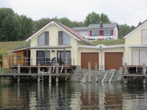Seehaus Arielle Mit Wassergrundstück - Bad Lauchstädt
