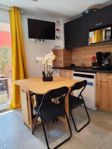 Appartements T2 Cyprien, Climatise, piscines, resto, 5mn plages : photos des chambres