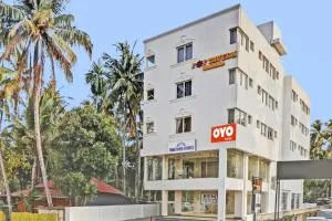 Hotel O Poptavern Premium - Trippapur
