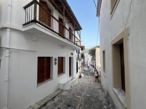 Skopelos Waterfront Vintage House