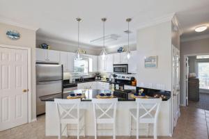 Its 5 oclock Somewhere