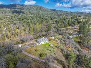 New Yosemite Dream Nest with HUGE viewsspafirepitpet friendly