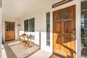 New Yosemite Dream Nest with HUGE viewsspafirepitpet friendly