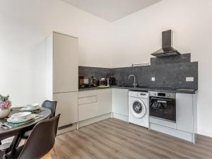 Academy St Apartments - Inverness