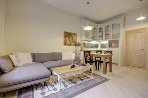 Town Hall Square Apartments