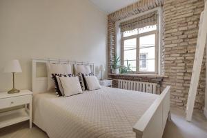 Town Hall Square Apartments