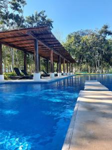 Apartment with 3 Bedrooms, AC, Pool and Clubhouse