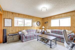 Steps to Pine Hollow Reservoir Home with Fire Pit!