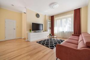 Luxury Apartment on Zlota Street