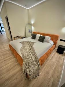 Tao Suite 1 next to the Aquarium