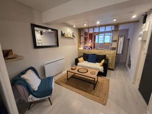 Appartements Studio de charme avec jardin au Quatre-Moulins : Appartement 1 Chambre