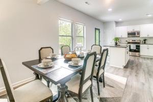 Stay & Play in Charlotte: Family Home w Deck