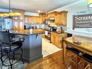 Dunder Mifflin Branson