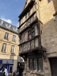 Appartements Le Nid dHistoire avec vue sur la cathedrale : photos des chambres