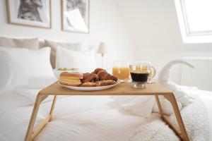 Penthouse with a Neo-Gothic Parish church view