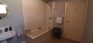 Maisons de vacances Le Clos Saint Martin : photos des chambres