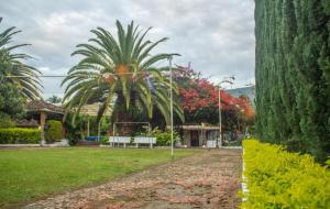 Hermosa villa con piscina