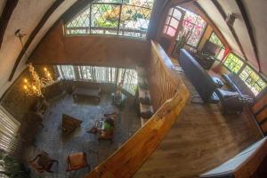 Hermosa villa con piscina