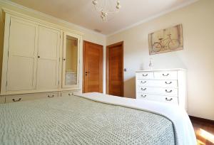 GALIHOST - Casa con piscina próxima a Sanxenxo