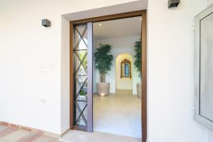 BAMBOO Athens Villa
