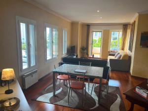 Maison Ausonia - Centre-ville, proche mer, terrasse