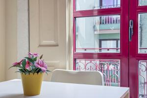 Close to Everything Your Oporto Yellow PRM 1F