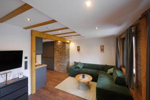 Alte Försterei - Komfort-Fewo HOCHSITZ mit Pool & Sauna